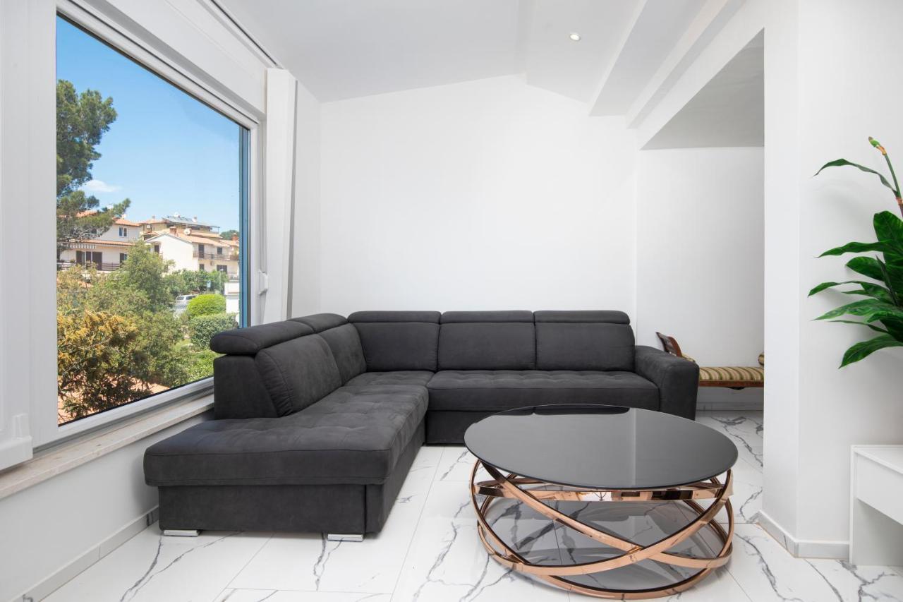 Pjescana Uvala Sea View Apartment Εξωτερικό φωτογραφία