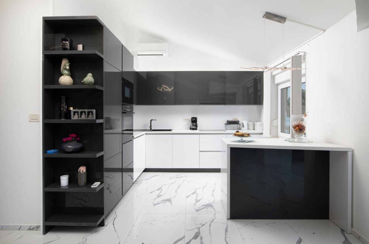 Pjescana Uvala Sea View Apartment Εξωτερικό φωτογραφία
